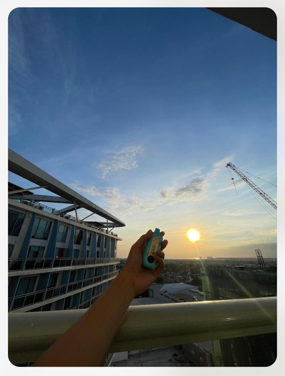 The Bahamas & Maldives Suites At Azure Residences Paranaque 15 Mins Manila Airport T3 Exteriör bild