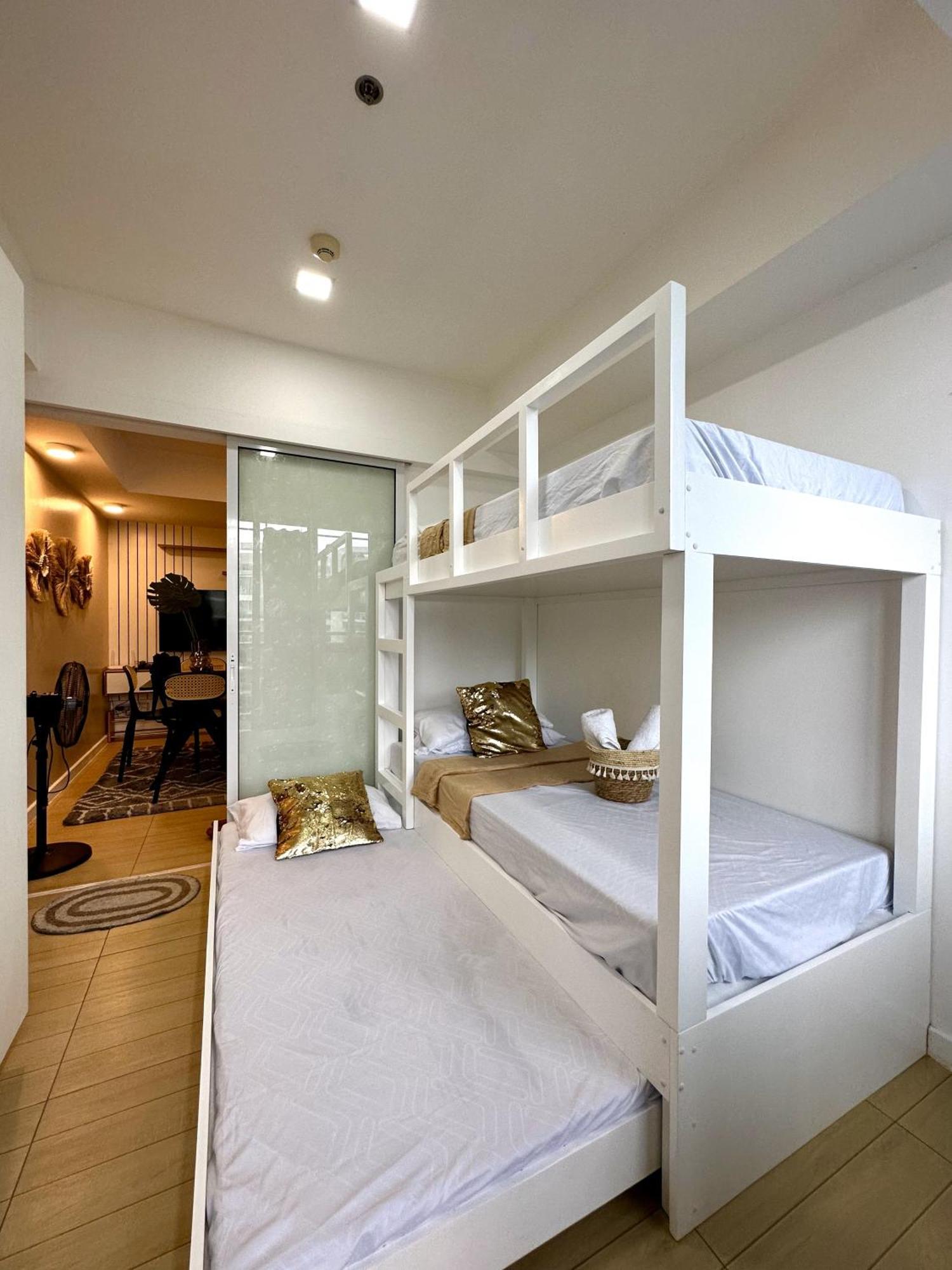 The Bahamas & Maldives Suites At Azure Residences Paranaque 15 Mins Manila Airport T3 Exteriör bild