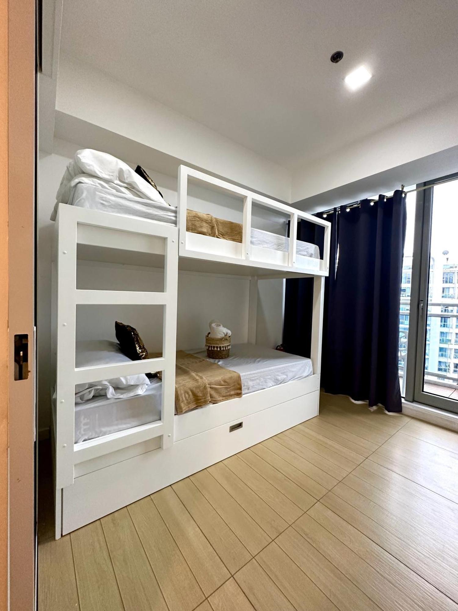 The Bahamas & Maldives Suites At Azure Residences Paranaque 15 Mins Manila Airport T3 Exteriör bild